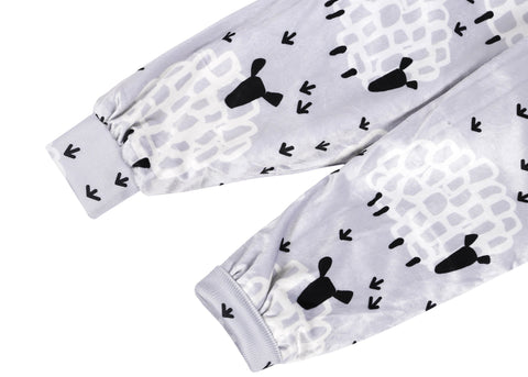 TARRAMARRA® Women and Men Reversible Hoodie Blanket Sheep Print